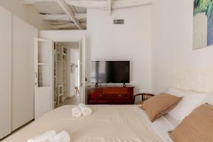 Marina District Apartment