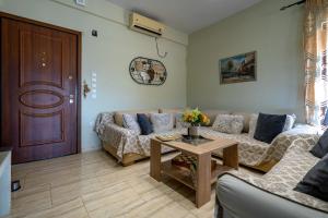 Eretria Panorama Seaview Retreat with Balcony