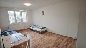 Apartmán pro 4 osoby, Chomutov CH1