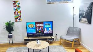 Elegant Basement Suite in Barrhaven, Ottawa