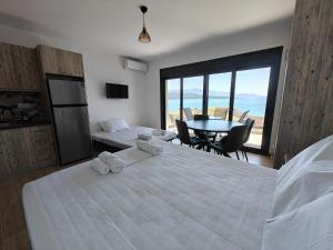 Ionian Pearl