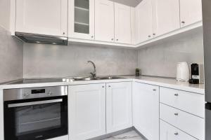 La Perla Apartments