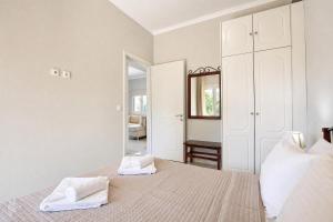 La Perla Apartments