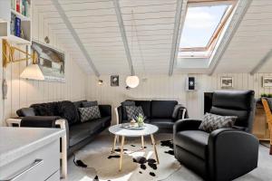 C11112-Hemmet-Horsfold-50