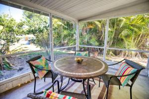 Chic Sarasota Gem Beach BBQ Workspace Patio