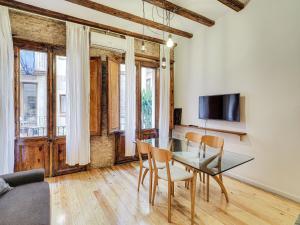 Central Borne close to the beach and las Ramblas