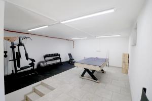 Private Villa for 12 Peaceful Karst Escape