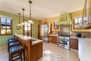 Beautiful custom Home Amazing Ocean View