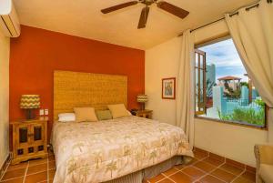 Pleasant home close to community Pool and Wine bar