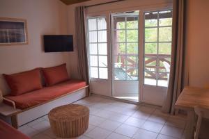 Appart sans vis à vis, piscine, prés du golf et de locéan