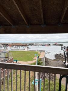 Shoreline Suites
