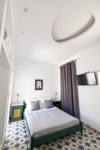 High Point Apartments Fira
