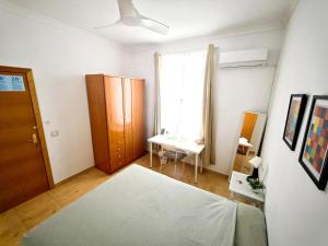 Andaluz Casa, Terrace, Patio, 4 Bedrooms, Large beds, Malaga Center