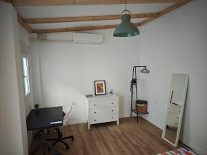 Andaluz Casa, Terrace, Patio, 4 Bedrooms, Large beds, Malaga Center