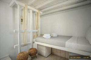 Elegant Cycladic Home Near Mykonos Town, E81