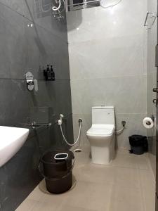 1BHK Luxury Stay 20 mins away from Airport