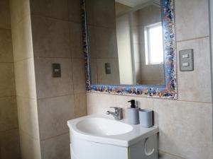 Oceana Suites Limache con piscina