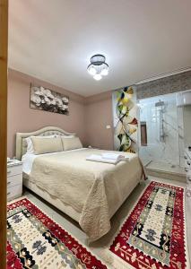 Duplex Mino, Pazari i Vjetër Korçë
