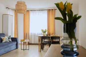 Miriam Piano Apartment with Parking - Kraków Borkowska