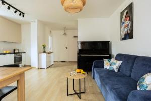 Miriam Piano Apartment with Parking - Kraków Borkowska