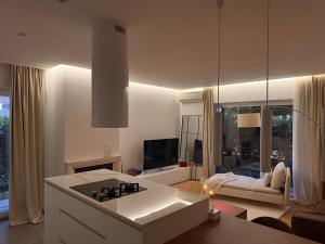 Modern Elegance Apartment with Garden and private parking Split