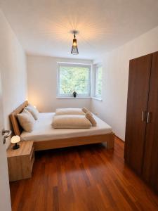 Mountain View Apartment Spacious Stay with 2 Parking
