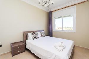 Résidence Élégante avec Piscine et 3 Chambre