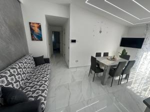 Noemi Luxury Apartament - Nicotera Marina
