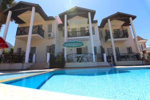 HENNA VILLA