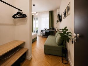 Lucent - Elyseon Suites Ermou