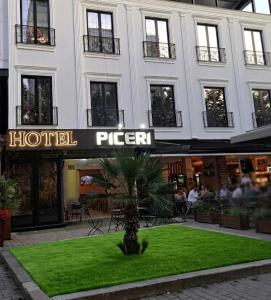 Hotel Shopi Residence