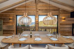 Chalet Montâme - Modern luxury in the Swiss Alps