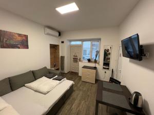Varna Central Sea Studio