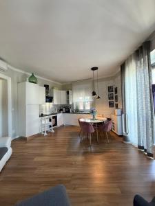5 min from the center, Elevator , 4 guests, 2 bedrooms