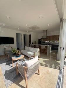 Sol del Este Luxury by SH