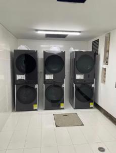 Apartamento de Lujo Parque 93 Cowork - gimnasio