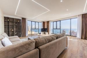 The Crown Seaview by Premium Selection