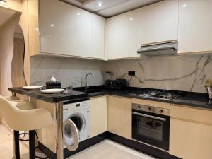 Modern New Apartment in Hivernage