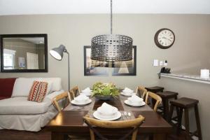 3 Bedrooms 2 Bathrooms West Lucaya 3216 Cp