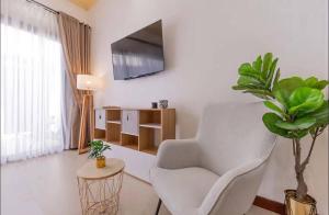 Tropical 1BR Villa with Private Pool Felix Berawa
