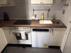 1 Bedroom with large Sunny Balcony