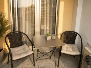 Urban Temple Apartment Cathedral View