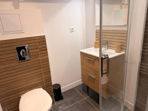 Appartement neuf cocooning avec balcon et parking privé à Pralognan-la-Vanoise - FR-1-464-252