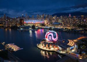Free Parking! Luxury Condo Near World Cup Stadium