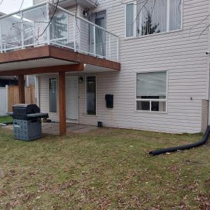 Gateway to Banff - Cozy 2BR Sleeps 6 - NW Calgary