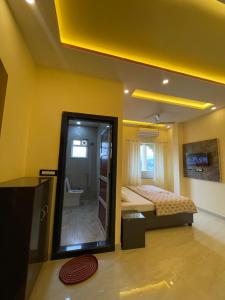 Hotel Rajwada & Restaurant