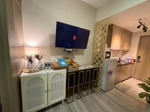 StaySUITEHOME at Fame Residences EDSA Mandaluyong Metro Manila Ph