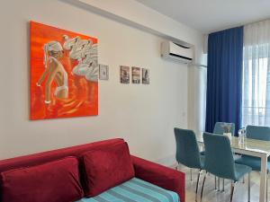 Acqua Santa 66 Summerland Apartments