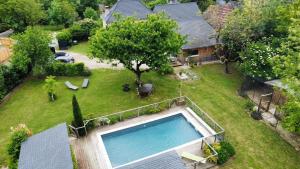 Maison en pierre avec jardin et piscine privée 8 personnes