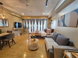 Soho Central Condominium - Tricias Escapade